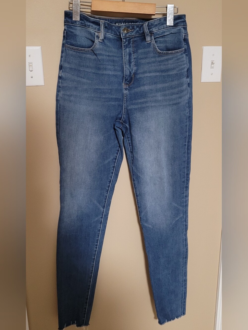 💛2 for $20💛 Bundle and save  Skinny Jeans in Medium Blue Wash
